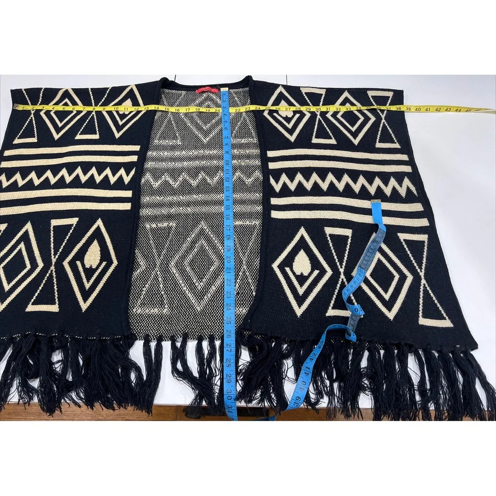 Passion 4 Fashion Blue Black Tan Blanket Shawl/Covering With Fringe